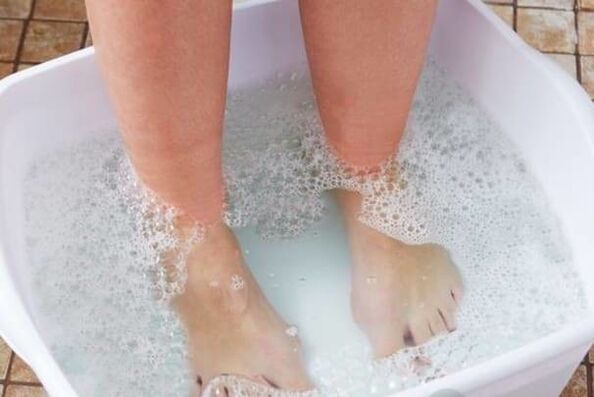 Liječenje gljiva noktiju s narodnim lijekovima